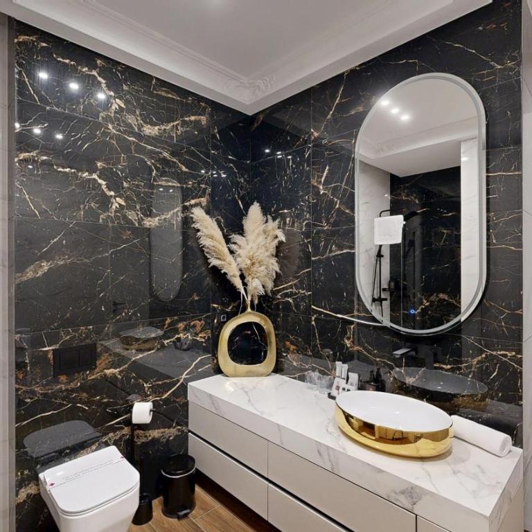 Ideal Apartments - Royal Apartment with City View - 12