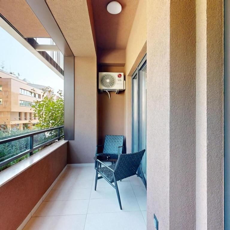 Ideal Apartments - Royal Apartment with City View - 17