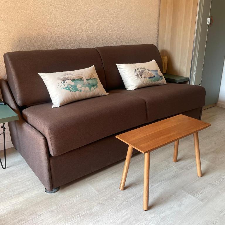 Appartement WiFi parking, tennis, piscine au mileu des golfs de Valescure - Apartment mit 1 Schlafzimmer - 4