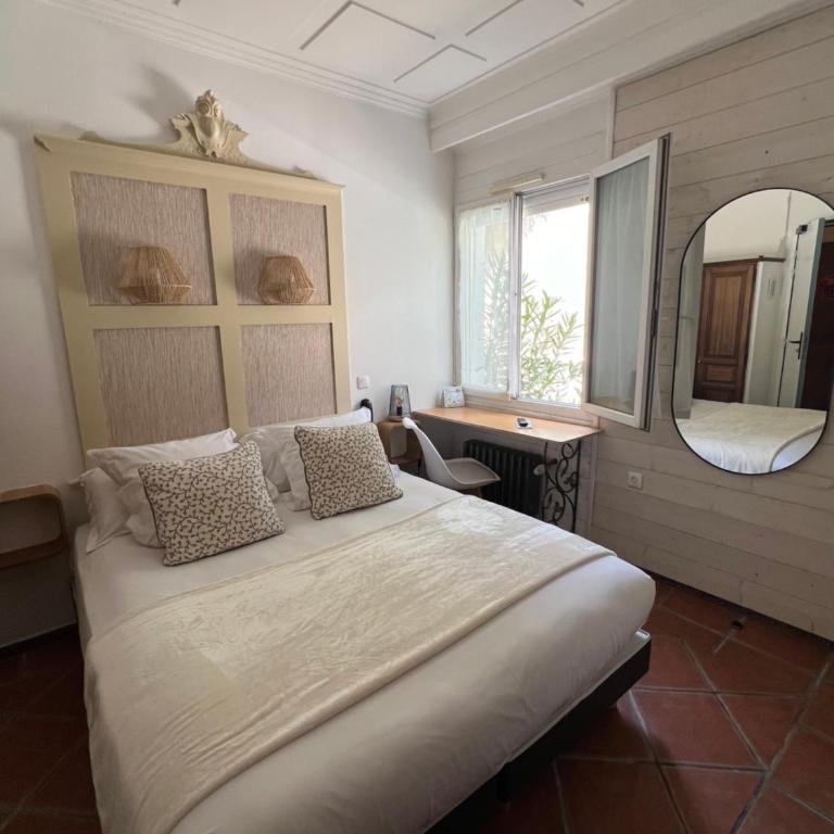The Originals Boutique, Clair Hôtel, Martigues - Habitación Triple Familiar - 6