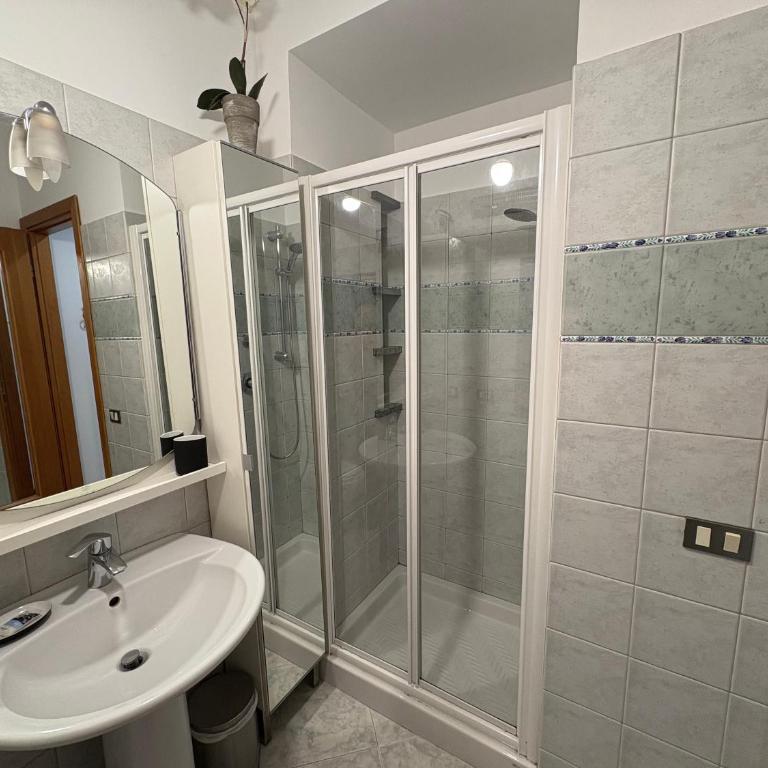 La Casa di Valentina - Appartamento con 1 Camera da Letto - 10