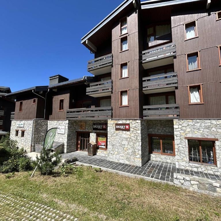 Appartement lumineux près des pistes, 2 lits simples + canapé - FR-1-355-102 - Studio - 11