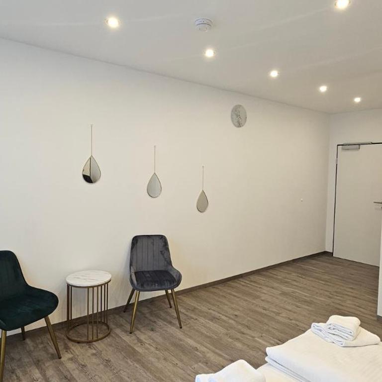 My Wolly Hostel Füssen - Zweibettzimmer mit eigenem Bad - 6