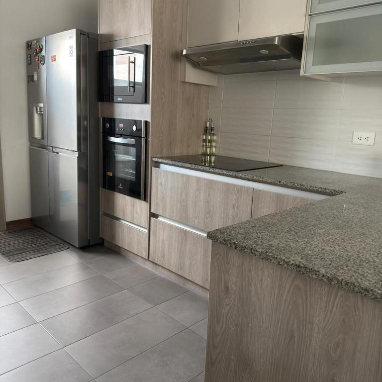 Hermosa Casa en Tumbaco ! Cerca del aeropuerto de Quito y cerca de cumbaya ! - Vacation Home - 9