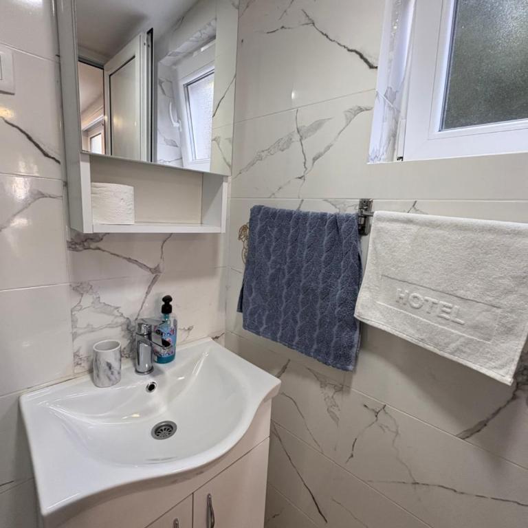 Nina apartman - One-Bedroom Apartment - 6