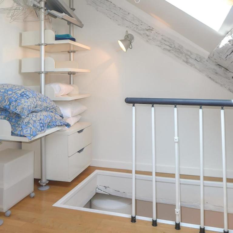 Saint Paul, rue Pavee, duplex - ID 1049 - Appartement - 8