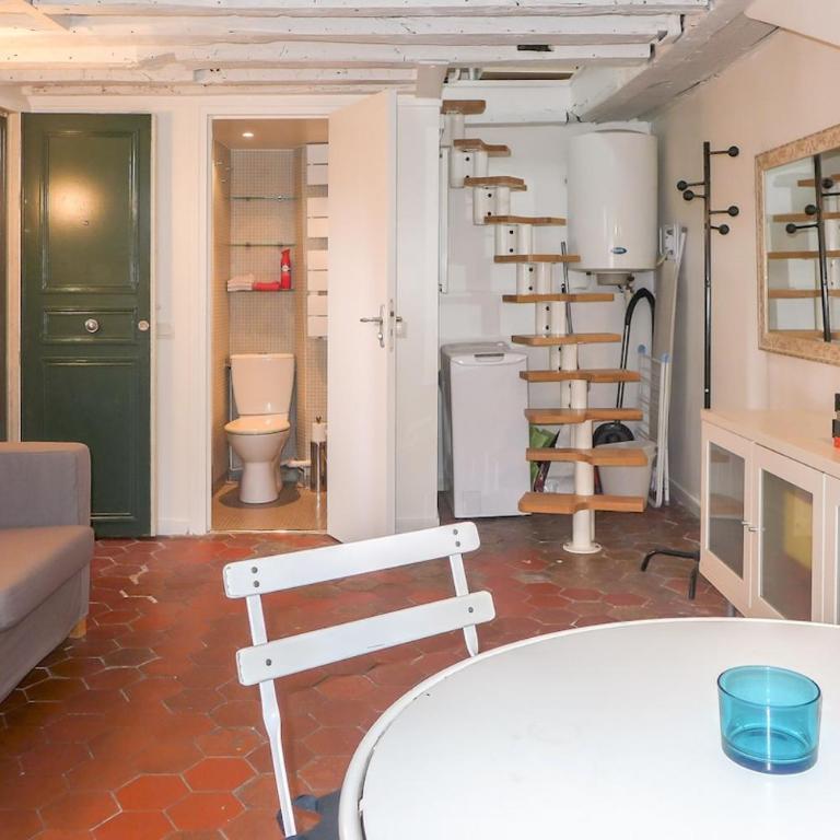 Saint Paul, rue Pavee, duplex - ID 1049 - Appartement - 26