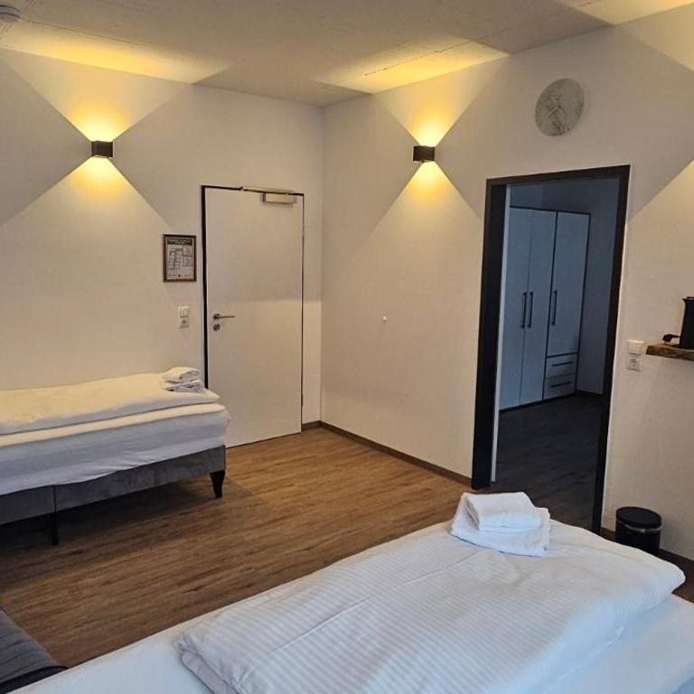 My Wolly Hostel Füssen - Familienzimmer mit Gemeinschaftsbad - 6