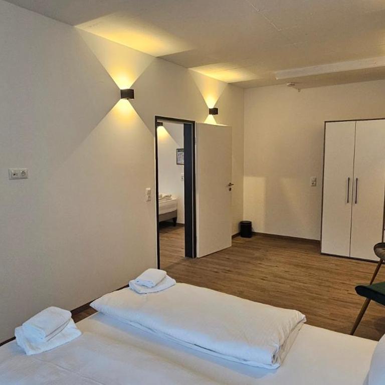 My Wolly Hostel Füssen - Familienzimmer mit Gemeinschaftsbad - 3