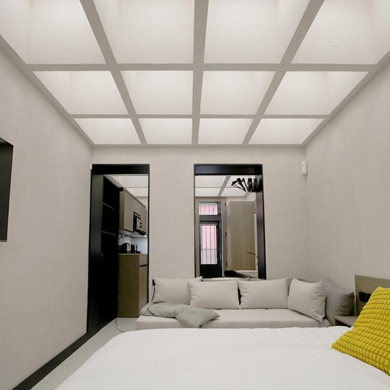 Atelier Malasaña - One-Bedroom Apartment - 17