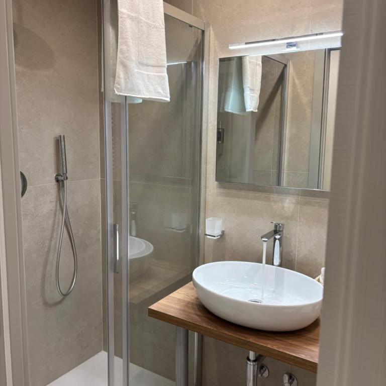 My Secret Room - Camera Singola con Bagno Privato - 26
