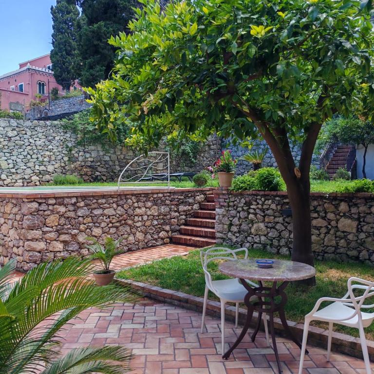 Villa Miami Taormina - Deluxe Villa with Garden and Private Pool - 10