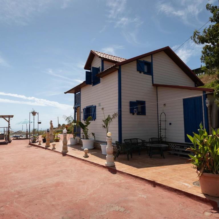 Chalet, breathtaking sea view with large jacuzzi - Casa de 3 dormitorios - 55