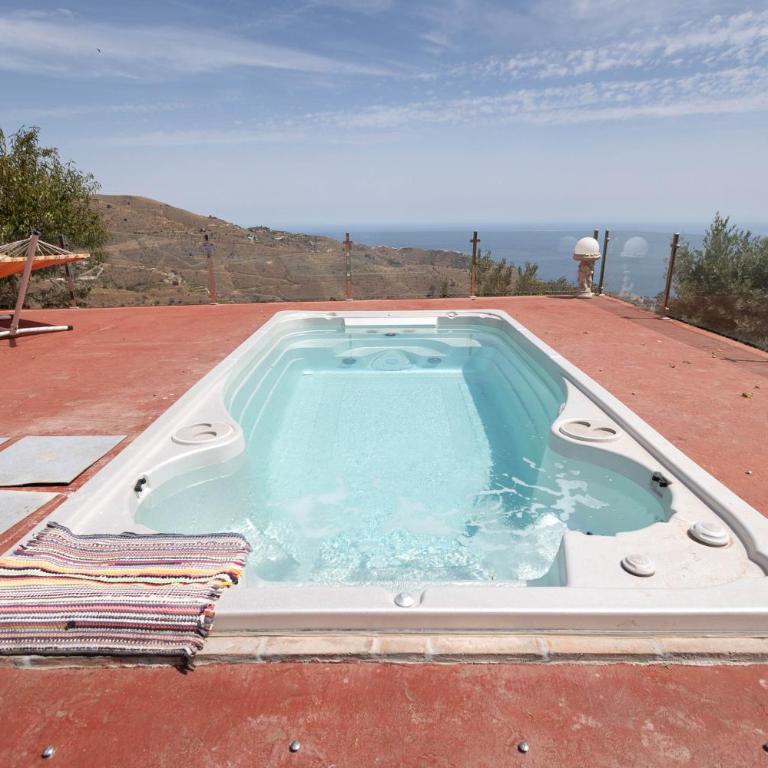 Chalet, breathtaking sea view with large jacuzzi - Casa de 3 dormitorios - 60