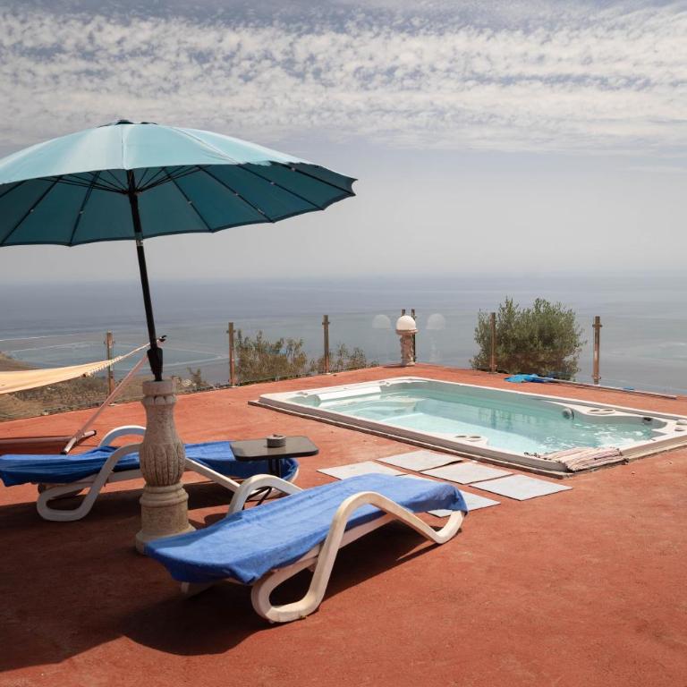 Chalet, breathtaking sea view with large jacuzzi - Casa de 3 dormitorios - 79