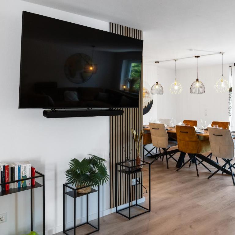 SONNENglück - Großes Apartment für 8 im Zentrum mit flexiblen Betten, Balkon & Parkplatz - Apartment mit 2 Schlafzimmern - 19