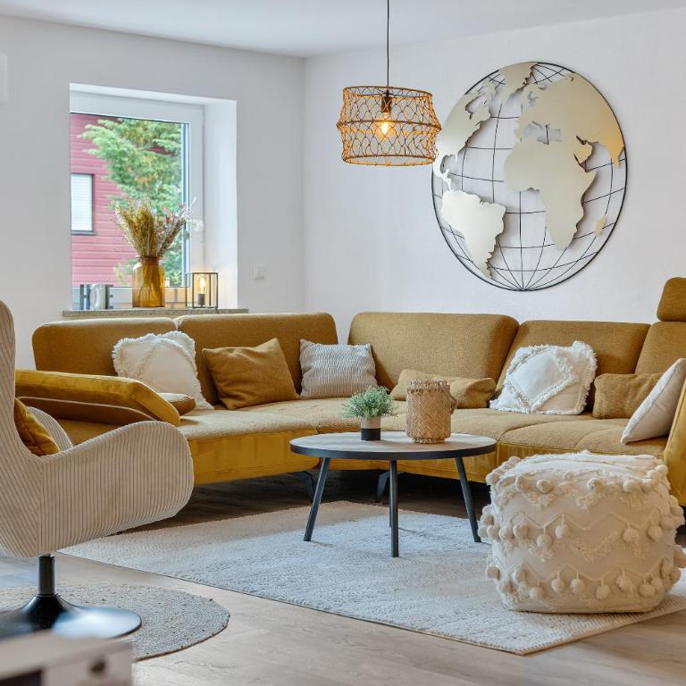 SONNENglück - Großes Apartment für 8 im Zentrum mit flexiblen Betten, Balkon & Parkplatz - Apartment mit 2 Schlafzimmern - 2