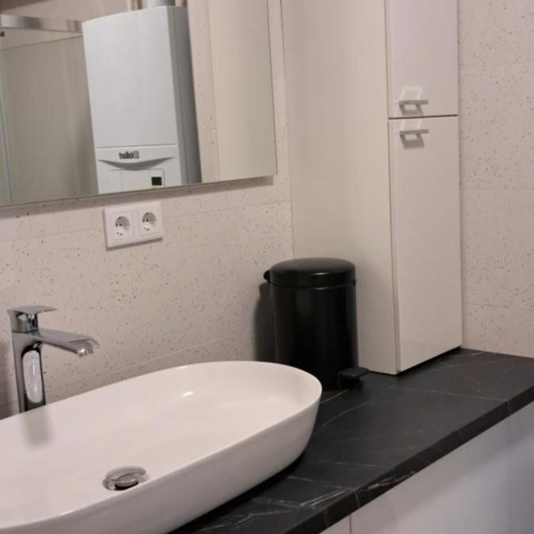 Cherry Apartment - Two-Bedroom Apartment with Balcony - 19