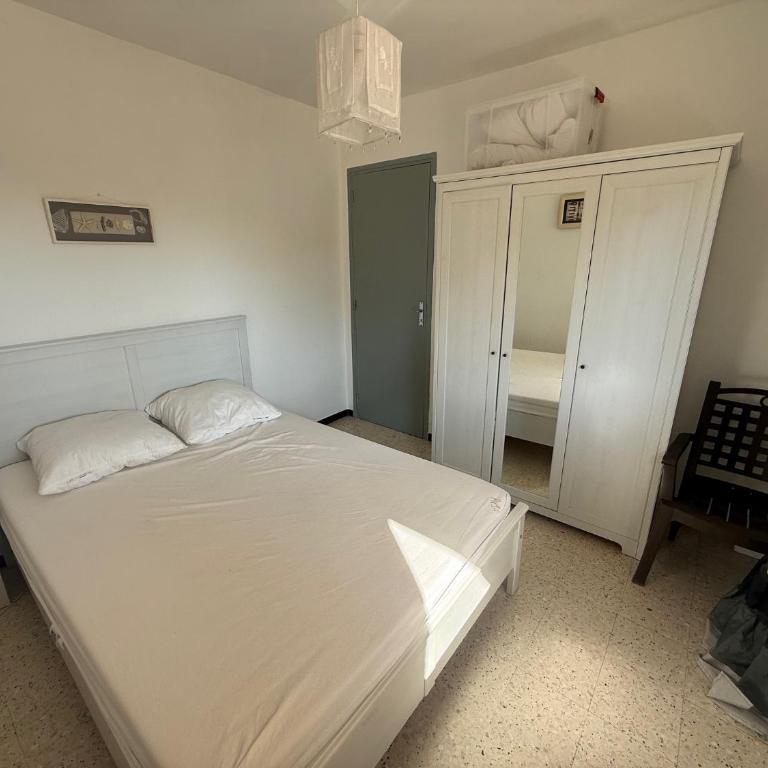 80m de la plage Appartement au rdc d'une maison 1 chambre 4 couchages cour LXRV9A - Appartement - Rez-de-Chaussée - 6