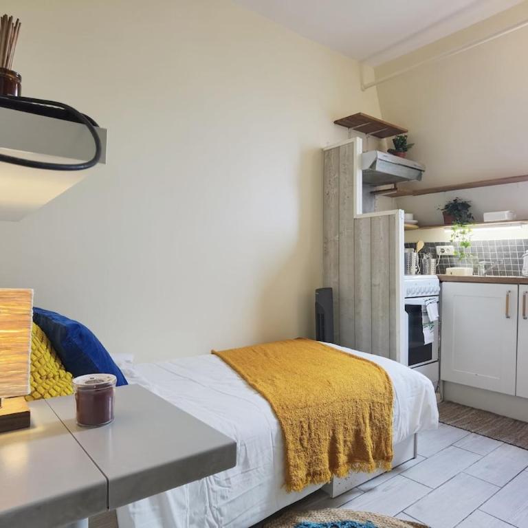 Bright Solo Studio by Hôtel de Ville and Sein river 1mn to Metro N1-241 - Appartement 1 Chambre - 8