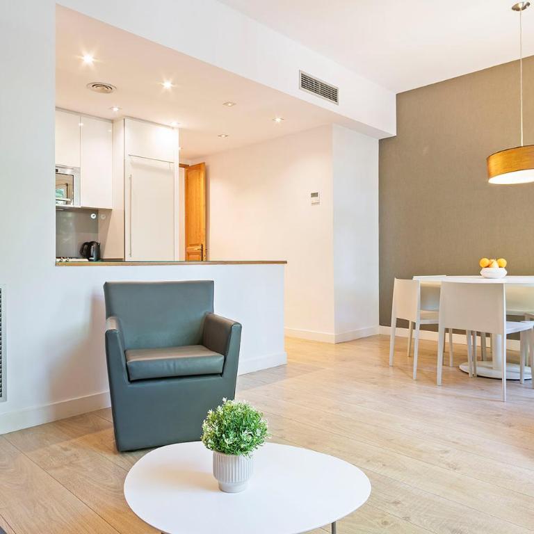 Ola Living Viladomat - Apartment with Terrace - 11