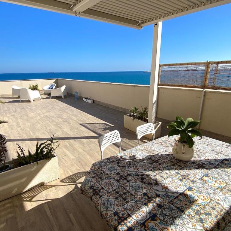 Fronte Mare a Pozzallo in Sicilia - Terrazza delle Sirene - Apartment mit Meerblick - 16