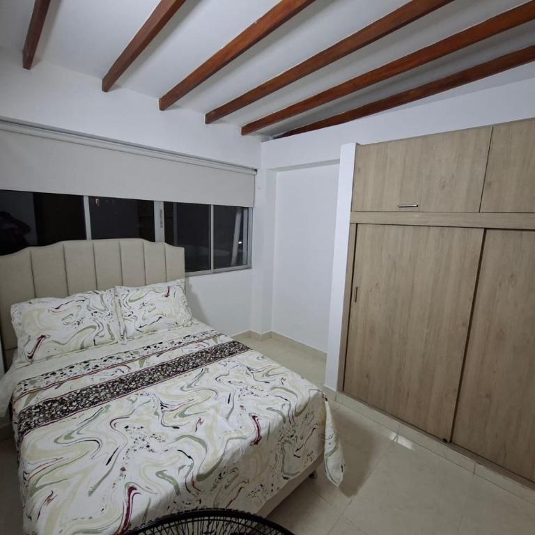 precioso apto para su estadia - Three-Bedroom Apartment - 3