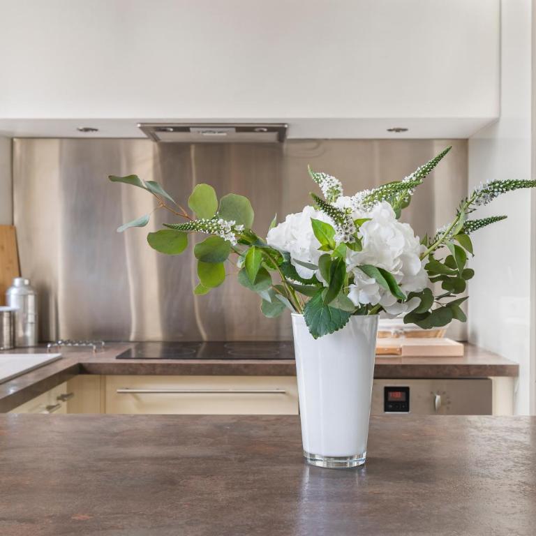 Charming 2-Bed Appartment in Mougins near Cannes - Appartement 2 Chambres avec Vue - 6