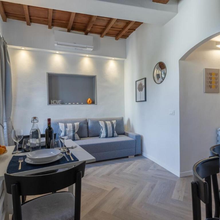 Bijoux Suite near Boboli Gardens - One-Bedroom Deluxe Apartment - 12