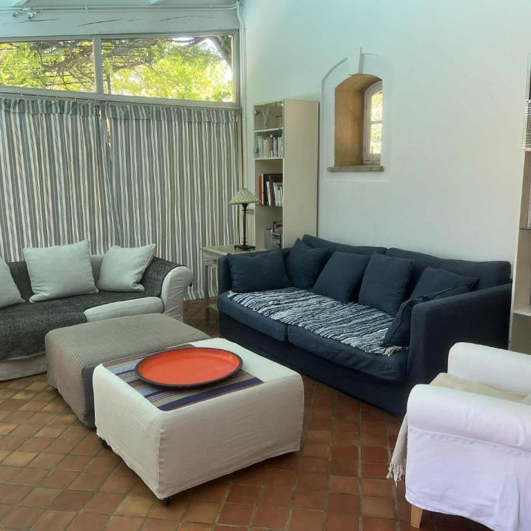 Agréable maison de 65 m2 avec grande piscine - Maison 1 Chambre - 5
