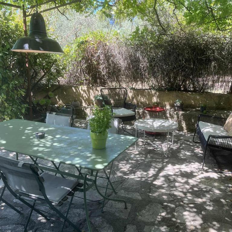 Agréable maison de 65 m2 avec grande piscine - Maison 1 Chambre - 9