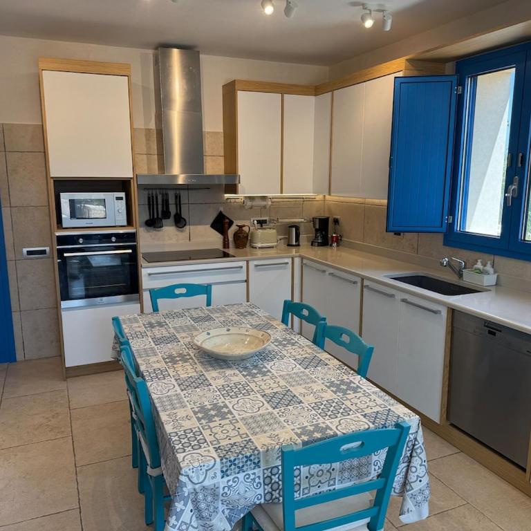 Trullo Blue - Villa con Piscina Privata - 36