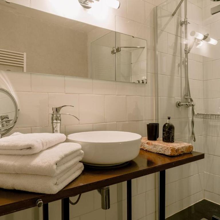 La Maison du Prevot - Maison d hotes de charme au pied de la Cathedrale Sainte Cecile d Albi La Maison du Prevot - Charming Guesthouse at Foot of Albi Cathedral - Suite Supérieure - 8