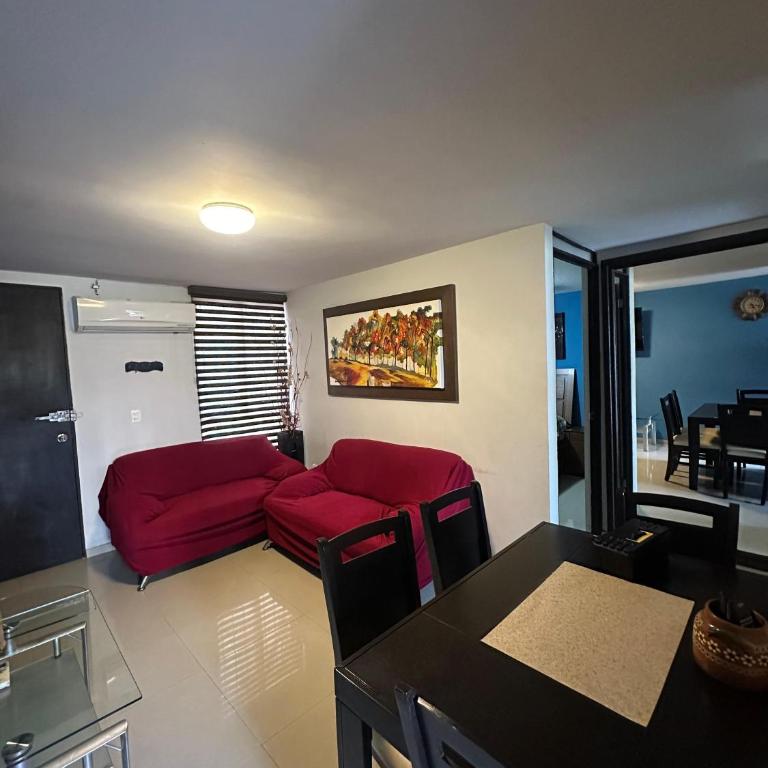 Departamento a 3 calles del malecon - Two-Bedroom Apartment - 5