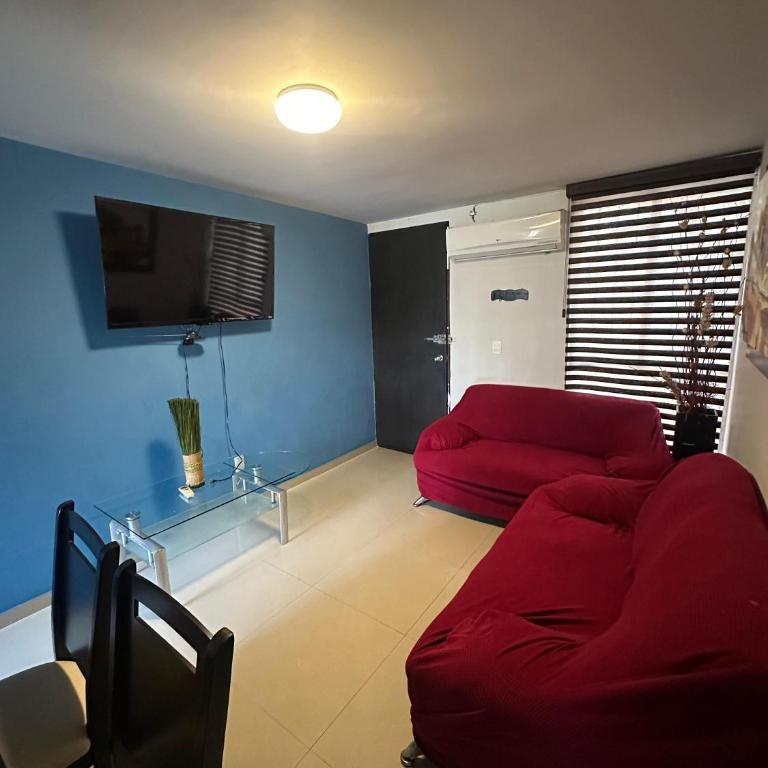 Departamento a 3 calles del malecon - Two-Bedroom Apartment - 6