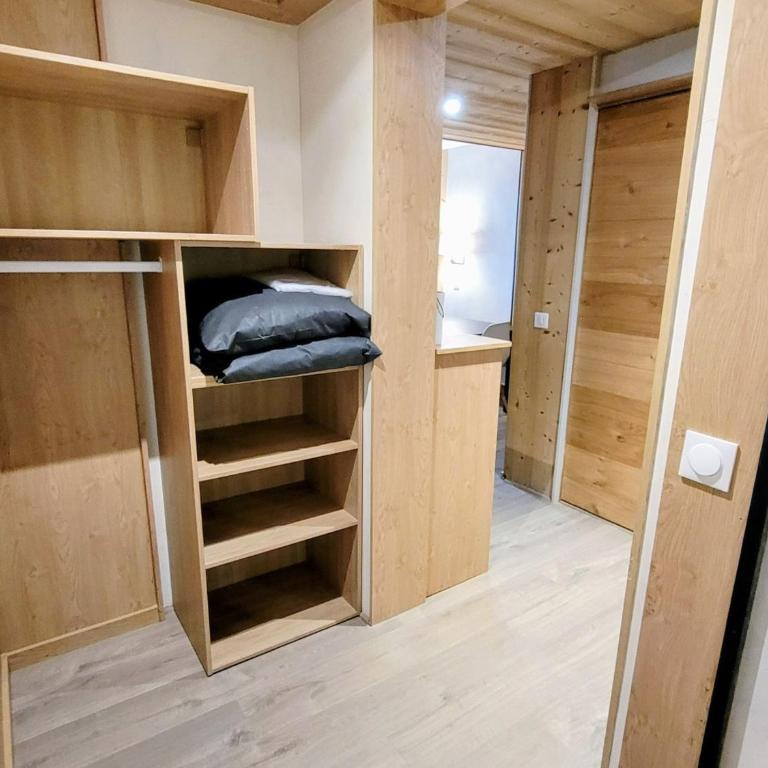 Appartement rénové, ski aux pieds, balcons, 3 pièces pour 8 pers. - Appartement 2 Chambres - 9