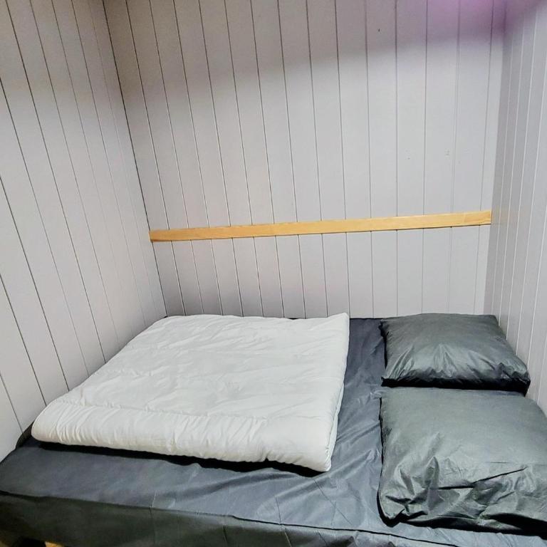 Appartement rénové, ski aux pieds, balcons, 3 pièces pour 8 pers. - Appartement 2 Chambres - 13