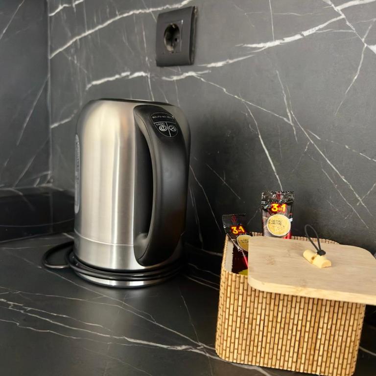 Lux Apartments NK - Old Town - Studio Apartment with King Bed - 33