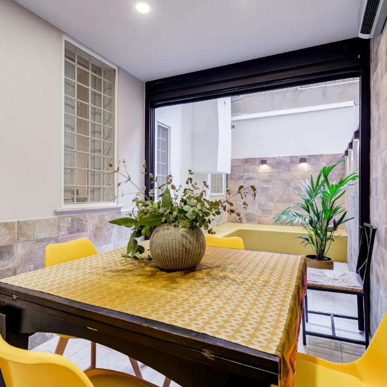 LuxurySistersHouse 2 min Colosseum - Appartamento con 2 Camere da Letto - 24