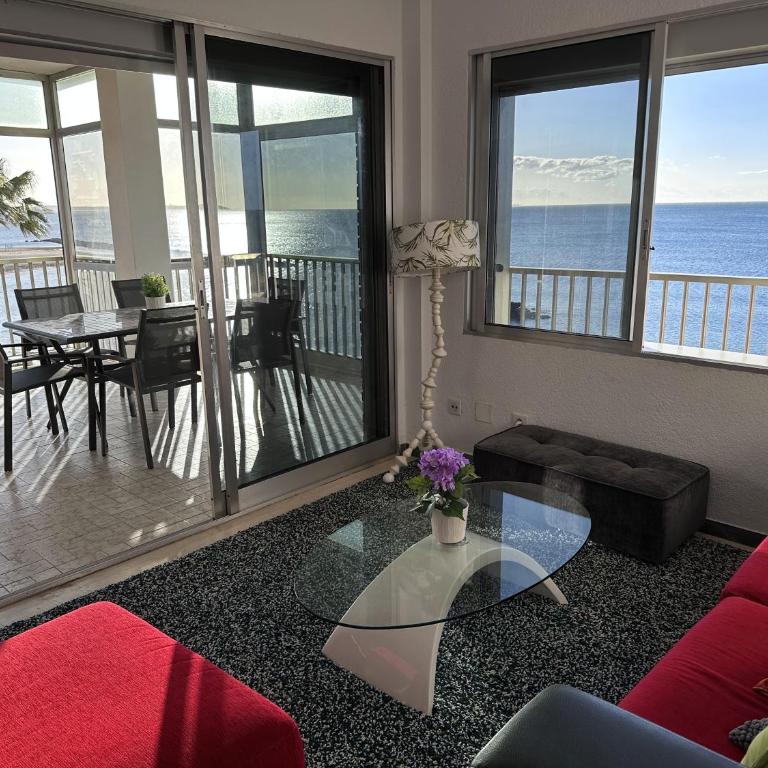 Cambrils - Three-Bedroom Apartment - 4