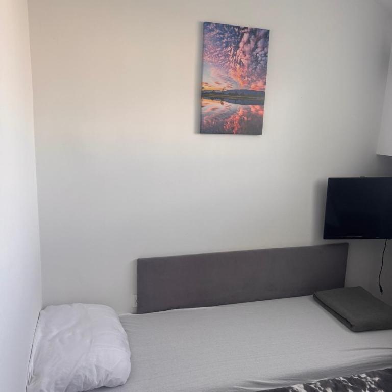 Amber Lux Studio - Airport - FREE PARKING - One-Bedroom Apartment - 9