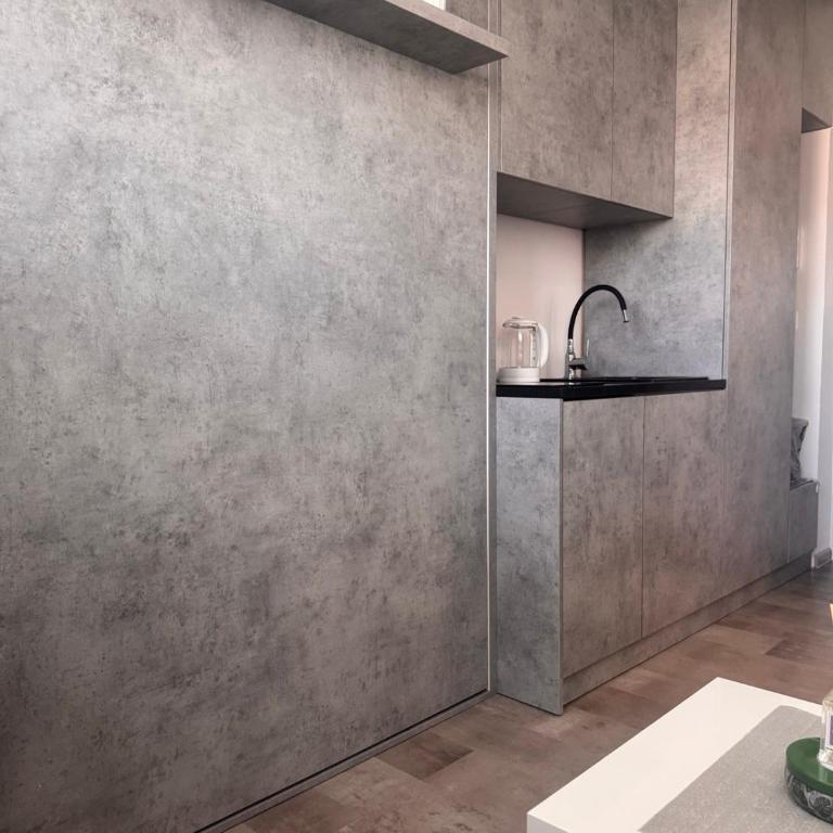 Amber Lux Studio - Airport - FREE PARKING - One-Bedroom Apartment - 13