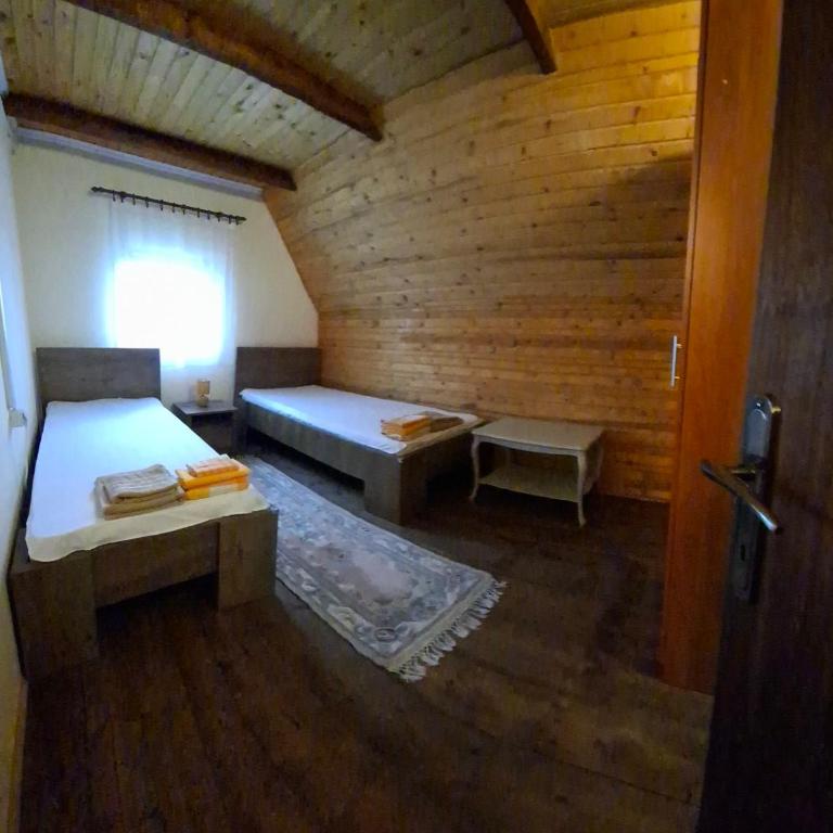 Žabljak izdavanje kuce - Three-Bedroom House - 13