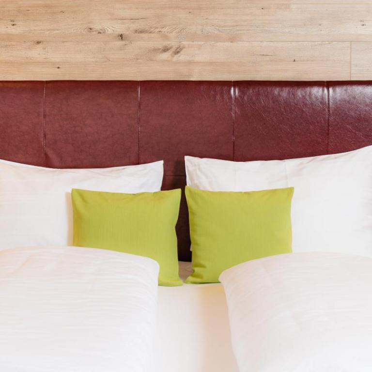 Aktiv Hotel Edelweiss - Doppelzimmer mit Seeblick - 2