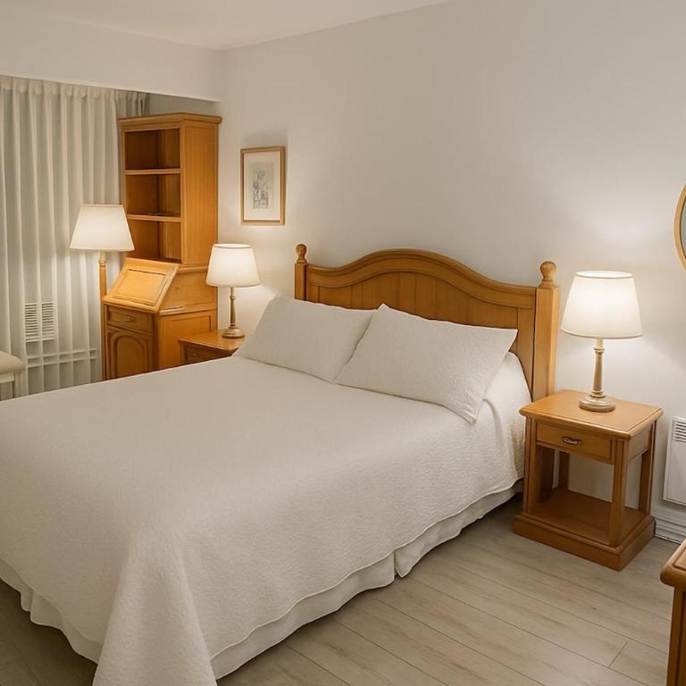 Las Condes familiar Deluxe - Three-Bedroom Apartment - 1