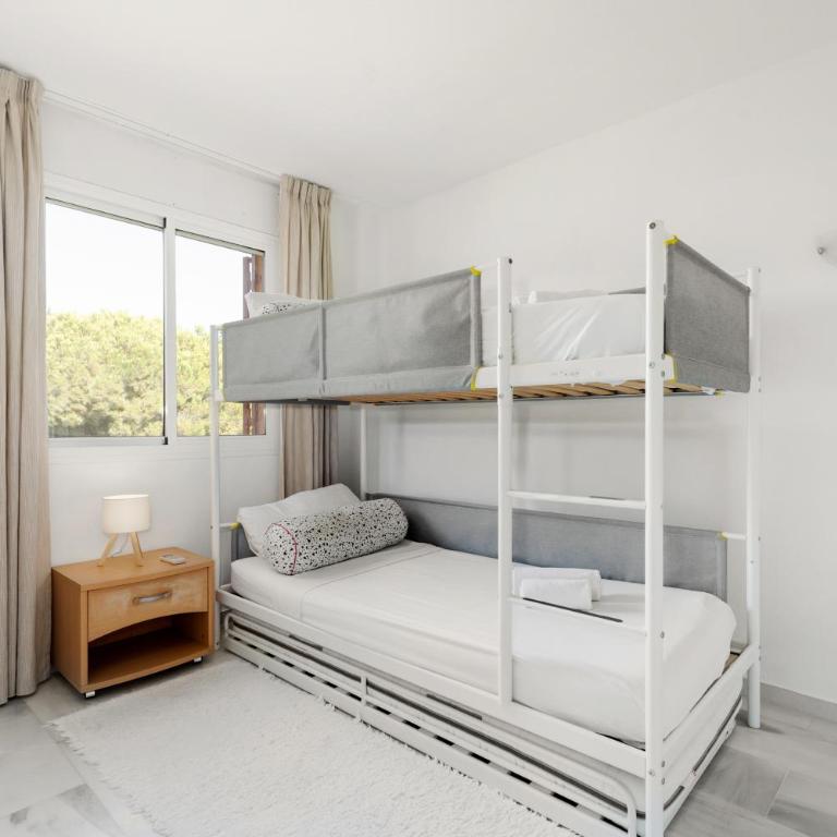 Stay U-nique Apartment Benajarafe - Two-Bedroom Apartment with Balcony and Terrace - 7