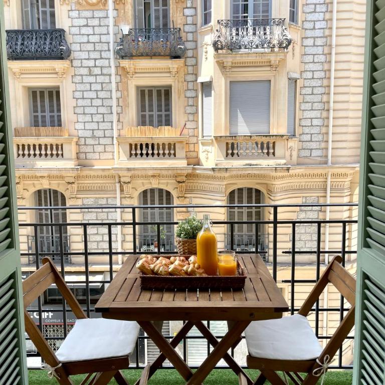 Charmant 2 Pièces avec balcon - Appartement 1 Chambre Supérieur avec Balcon - 8