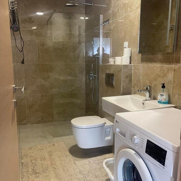 Apartman Zlatni dan - zgrada Idea - Bečići - Two-Bedroom Apartment - 12