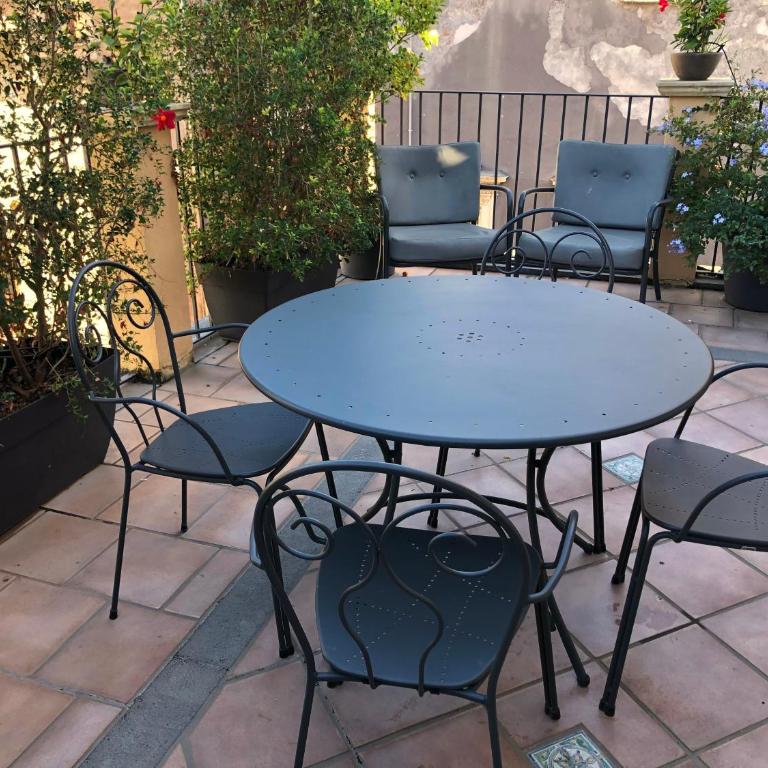 Badia Apartment - Two-Bedroom Apartment with Terrace - 5