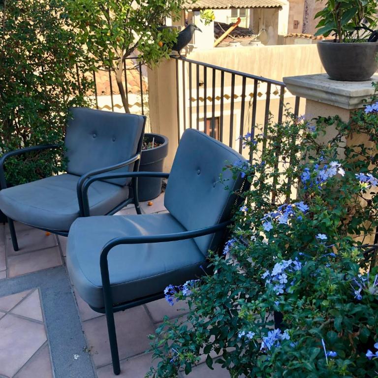 Badia Apartment - Two-Bedroom Apartment with Terrace - 7